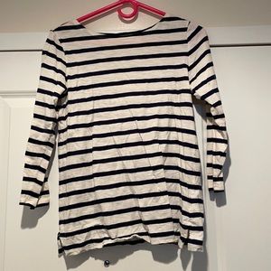 3/4 length sleeve blue and white shirt